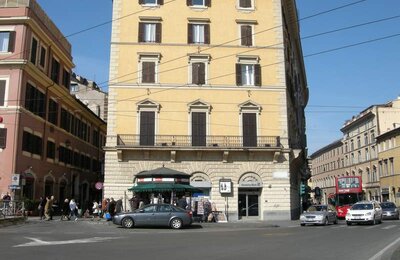 30 Marzo 2008 - 02 - Largo di Torre Argentina