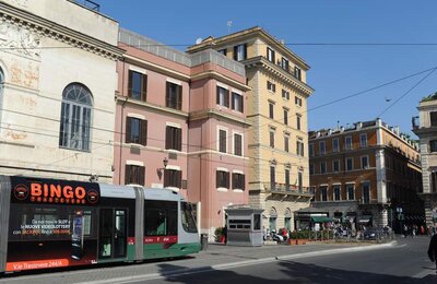 17 Aprile 2011 - 08 - Largo di Torre Argentina