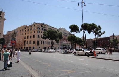 9 Luglio 2011 - Largo di Torre Argentina 11